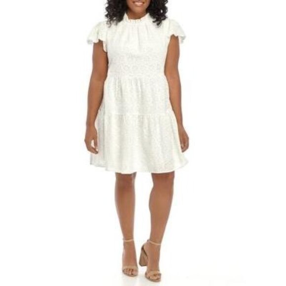 Crown & Ivy White Plus Size Short Sleeve Tiered Dress, 3X - Picture 1 of 6